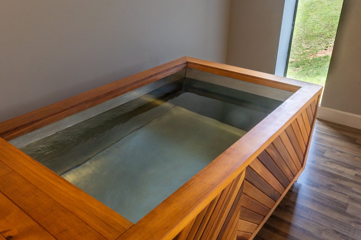 CEDRO Cold Plunge Tub